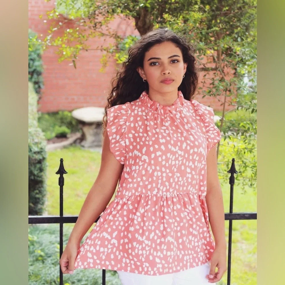 Entro Boutique Peplum Coral Print Top with Ruffles - Picture 5 of 5